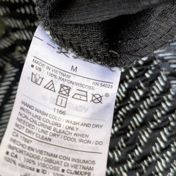 Old Navy chevron stripe pull on taper leg pants sz M - Picture 5 of 5